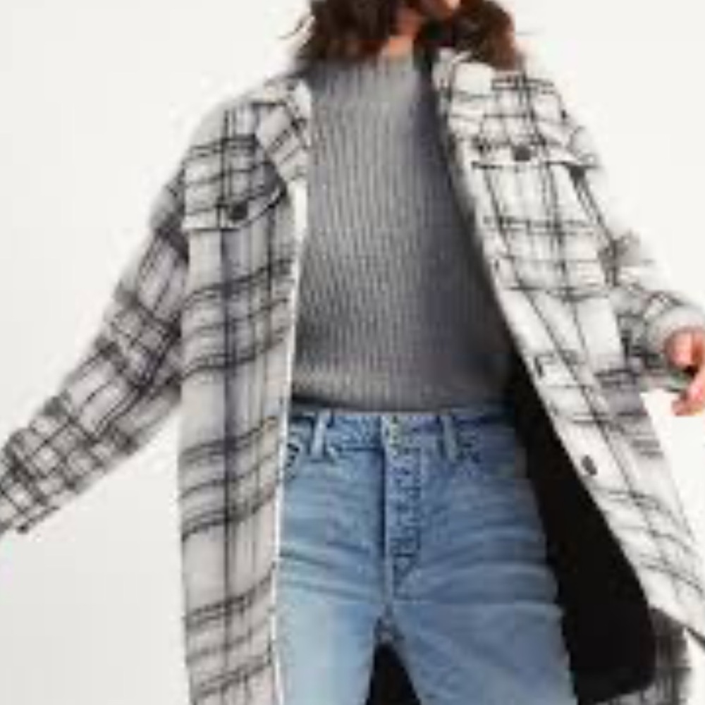 Old navy black and white plaid shacket